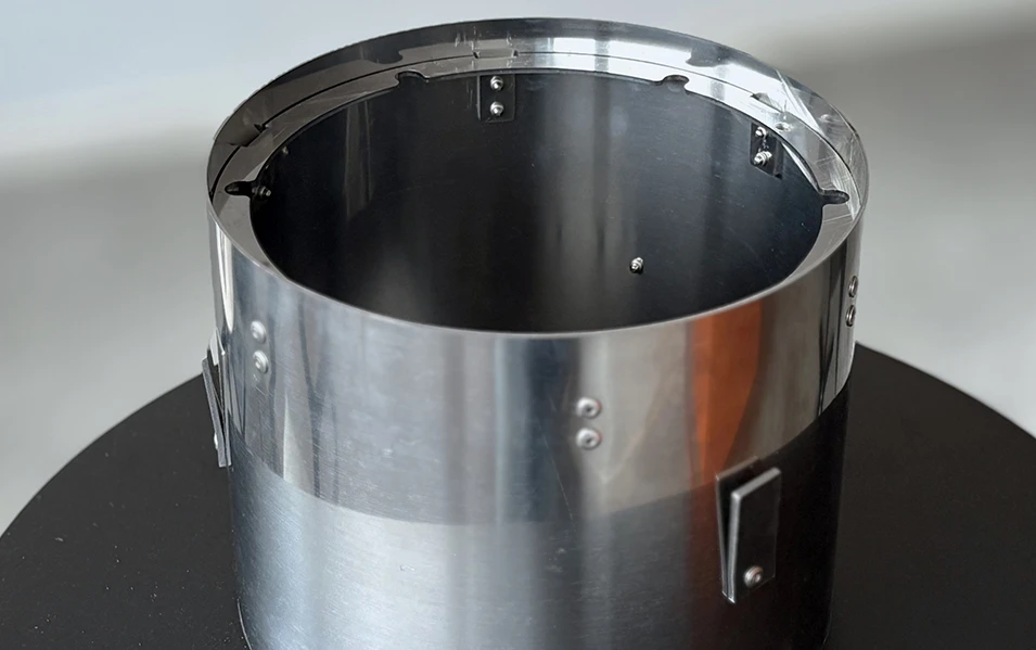 Threaded inserts assembly