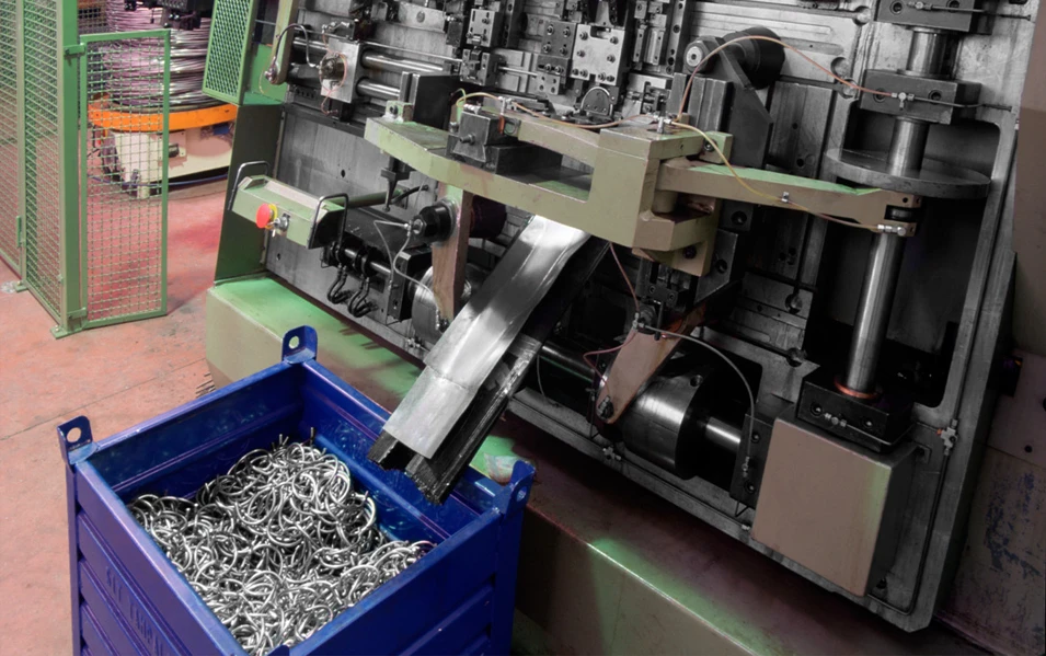 Metal wire bending