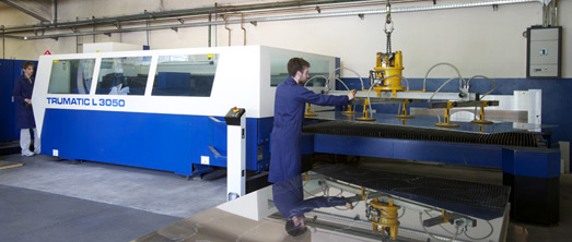 Two-dimensional laser cutting